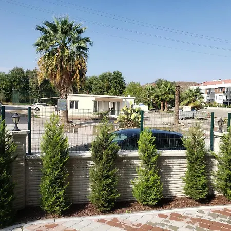 Lovely 2 Rooms Apartment With Pool And A C דלמן