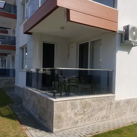 Lovely 2 Rooms Apartment With Pool And A C דירה *